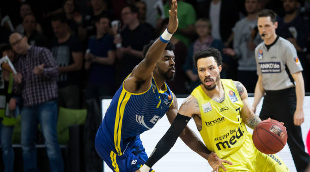 面临如何充 面临如何充