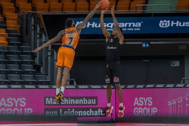 迪什的阿赫 迪什的阿赫