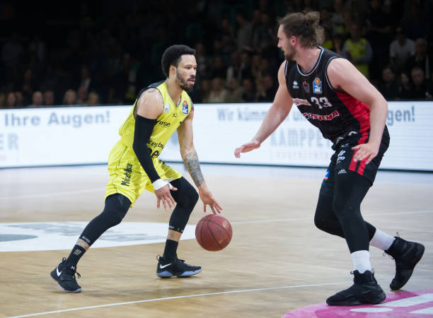 在访谈中提 在访谈中提